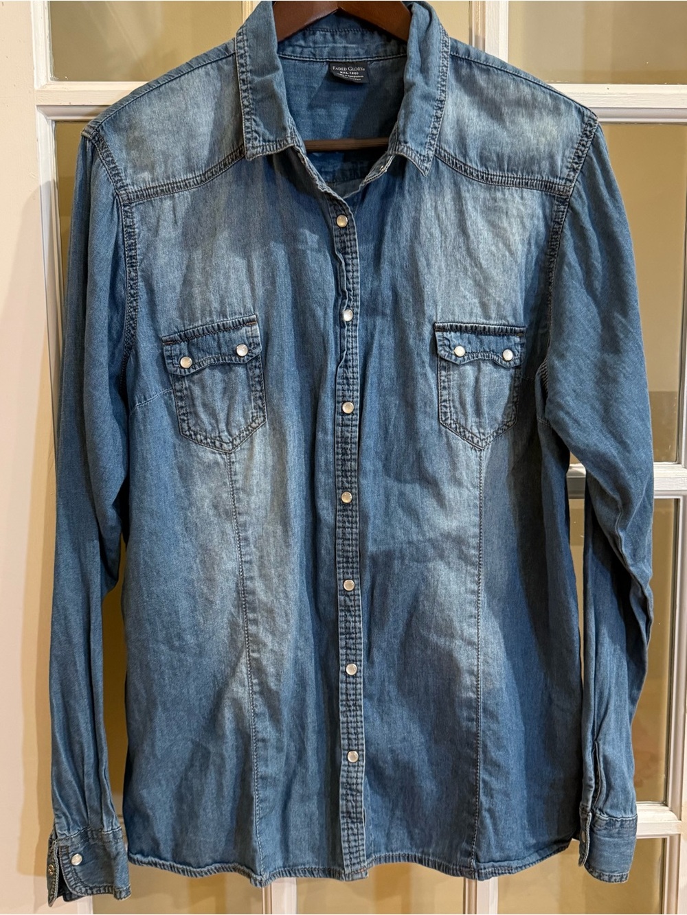 Faded Glory Long Sleeve Denim Collared Button Down Shirt Pearl Snap Buttons